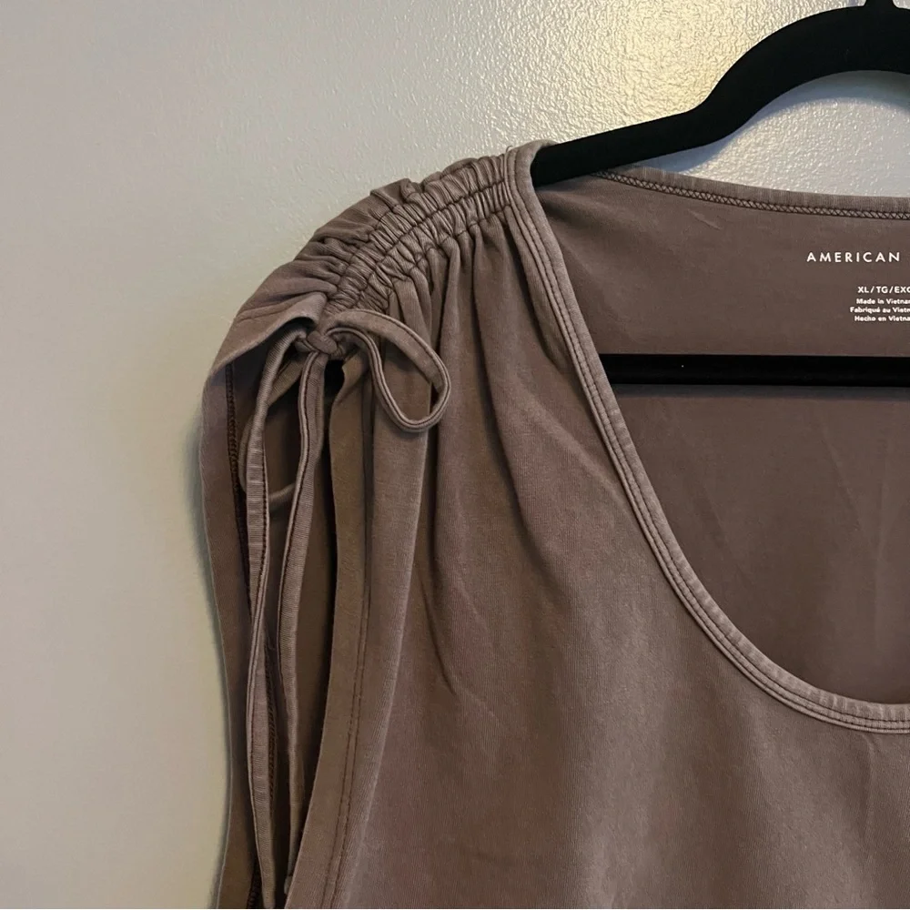 AE Cropped Tank - Picture 2 of 4